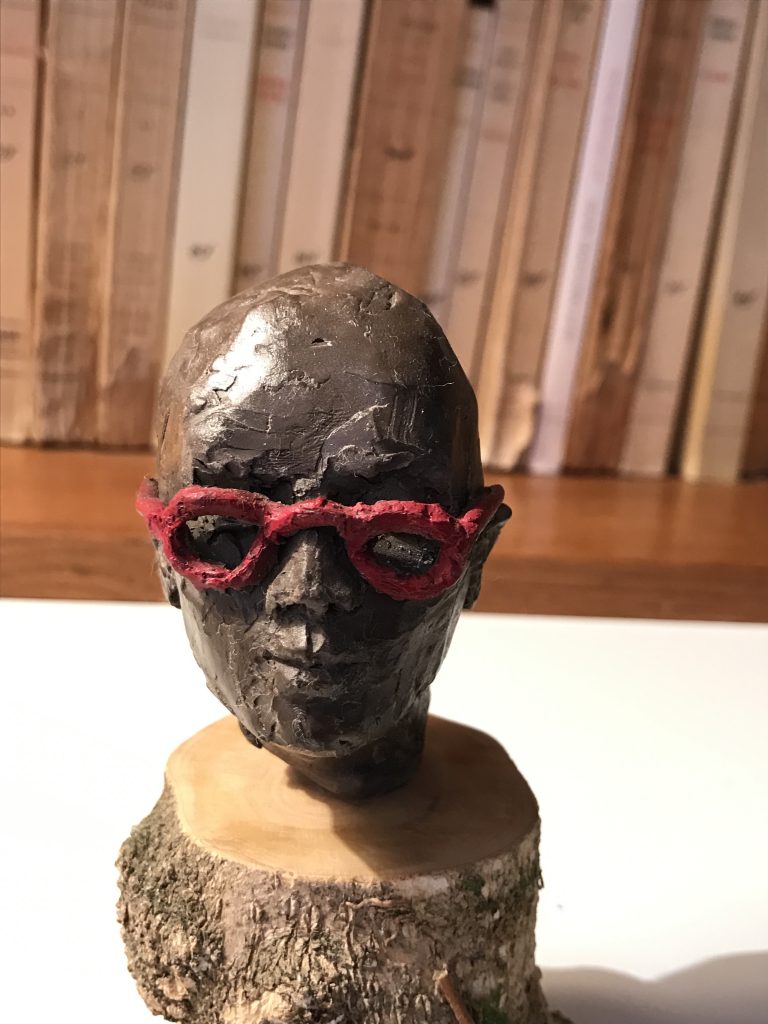 Les lunettes rouges, une oeuvre de Bee Pellerin.